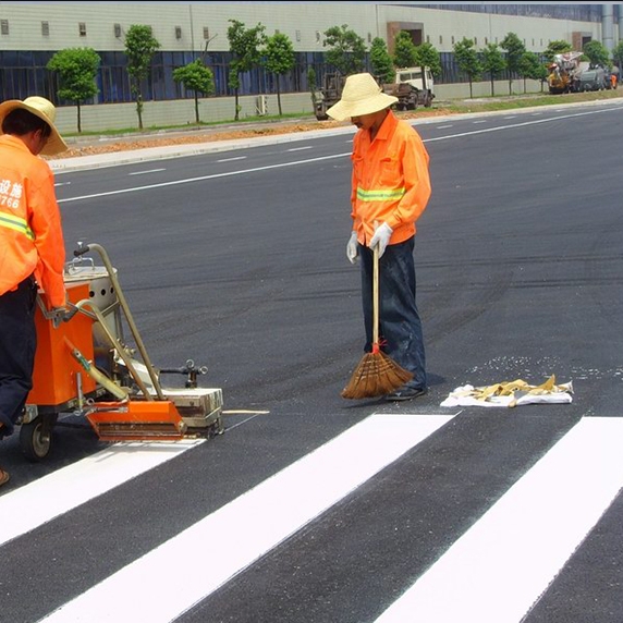 本地本地道路斑马线施工,斑马线划线,道路斑马线