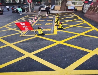 本地本地厂区划线，园区停车场划线，车库标识标线